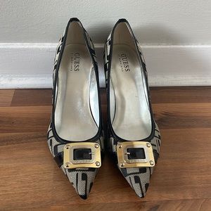 Vintage Guess kitten heels